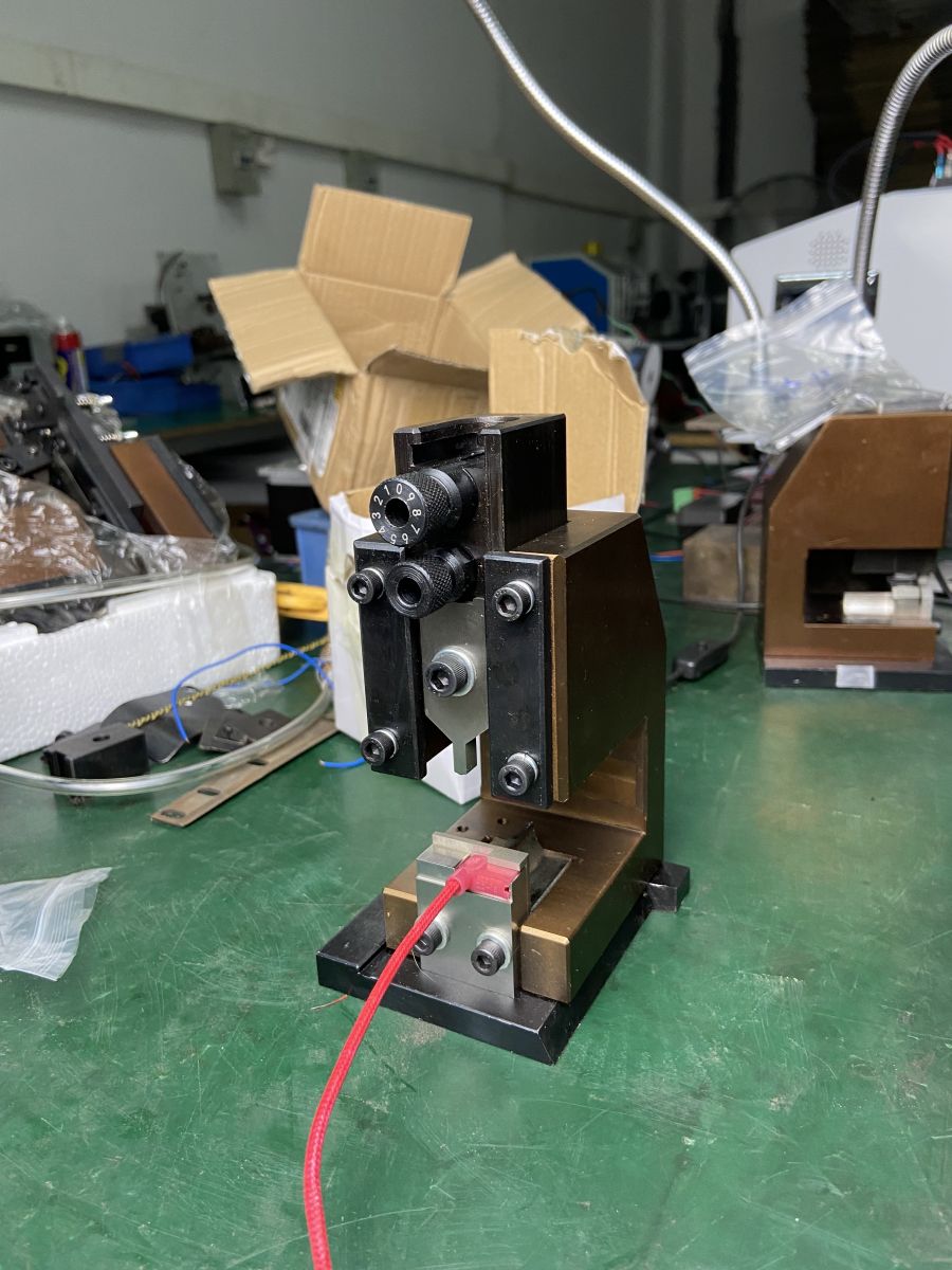 Khuôn Dập Cốt HSNCO – Khuôn Dập Cos Chữ V, W, Tròn Chuẩn Công Nghiệp